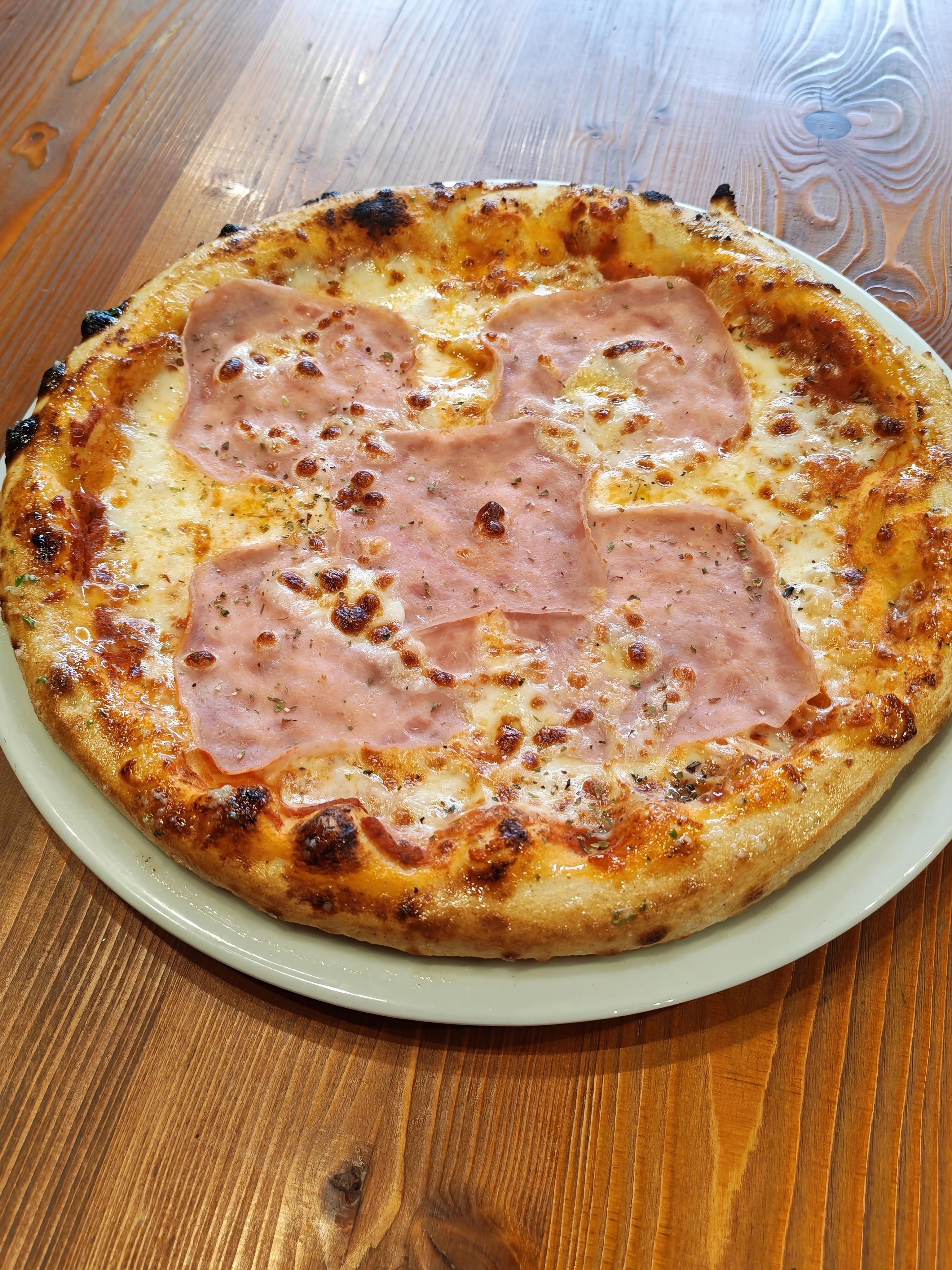 Šunková pizza